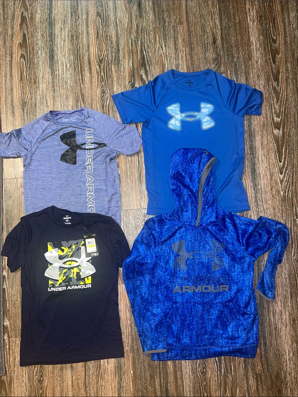 Under Armour Boys' Blue Bundle Medium